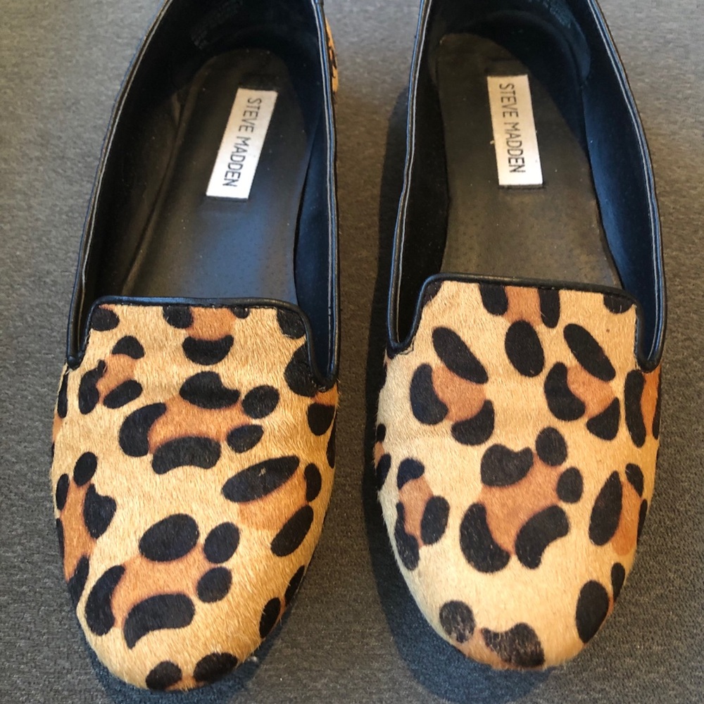 Steve Madden flats, size 8